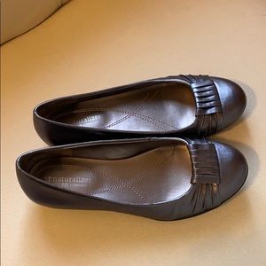 Naturalizer Silver Metallic Flats